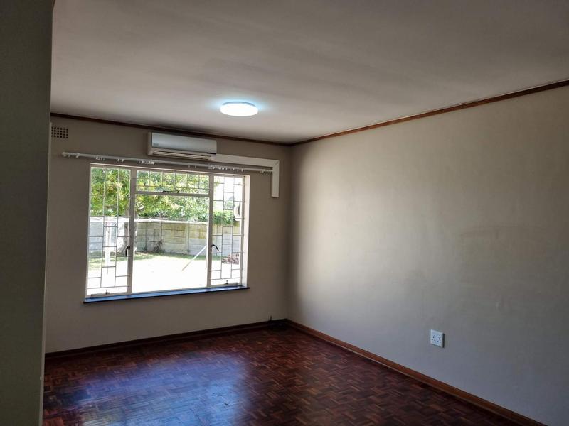 5 Bedroom Property for Sale in De Kuilen Western Cape